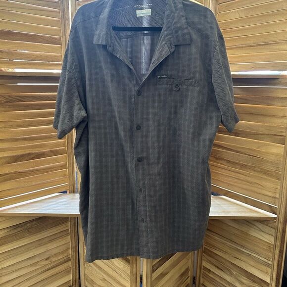 Columbia Other - Columbia Men's Dark Brown Casual Button Down UPF Shirt